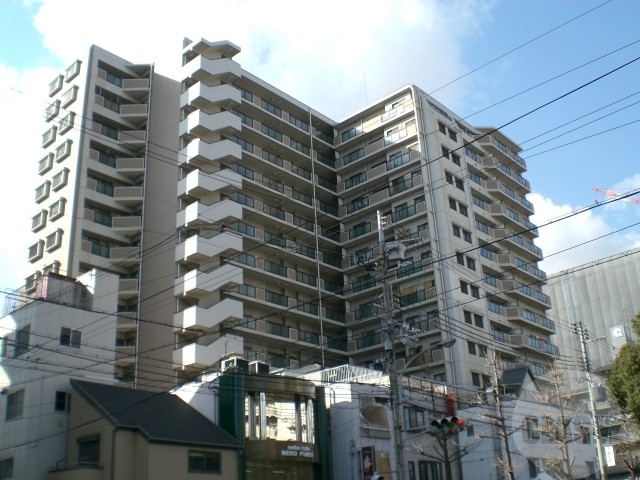 ファミール兵庫の外観